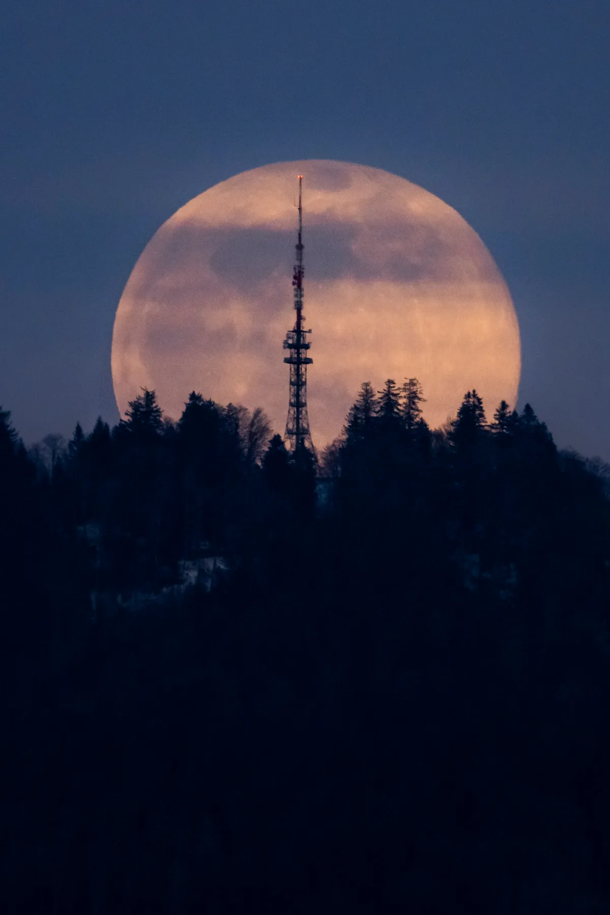 Mond.